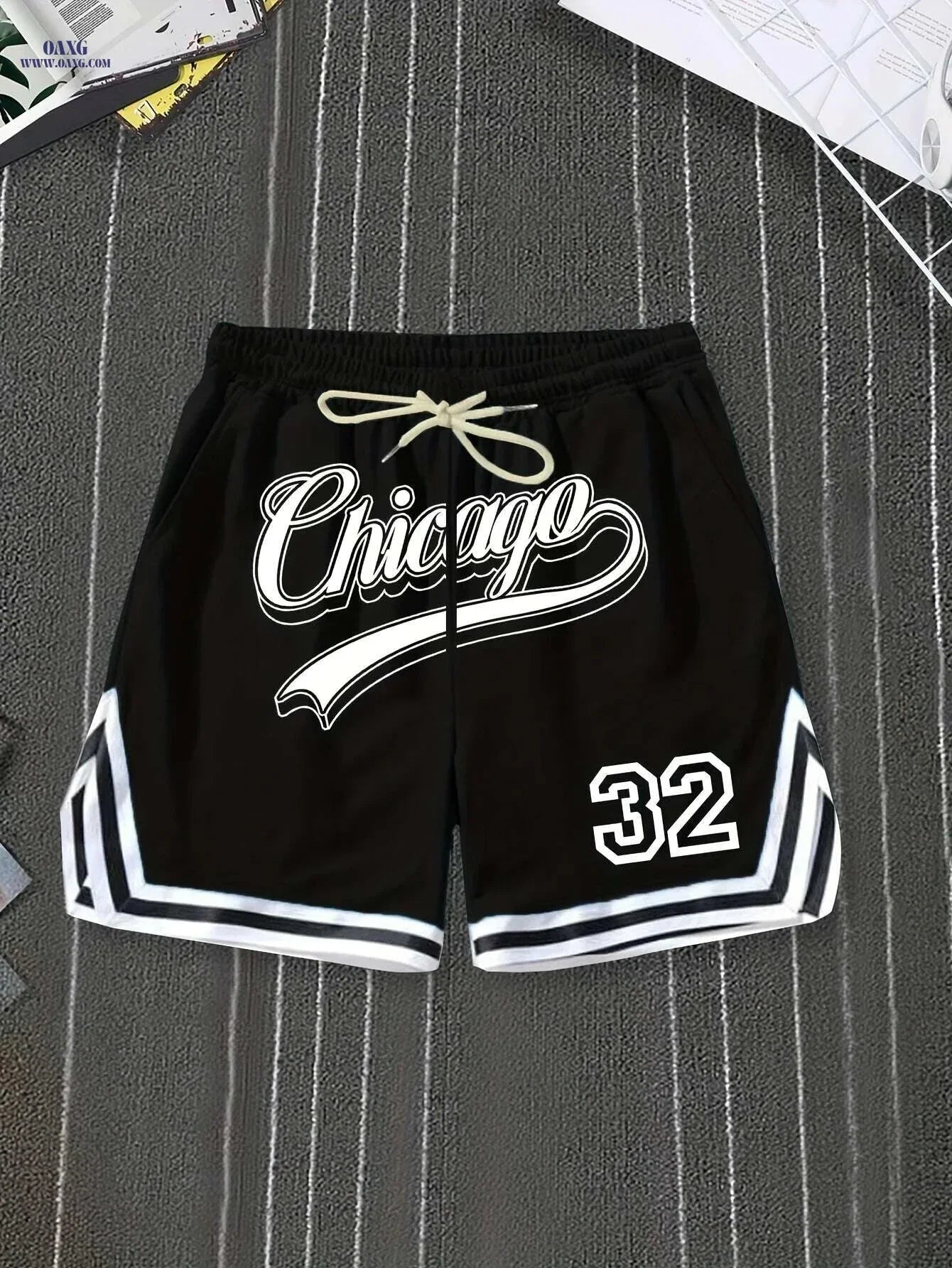 Casual Men's Polyester Chicago Shorts - Solid Color, Regular Fit