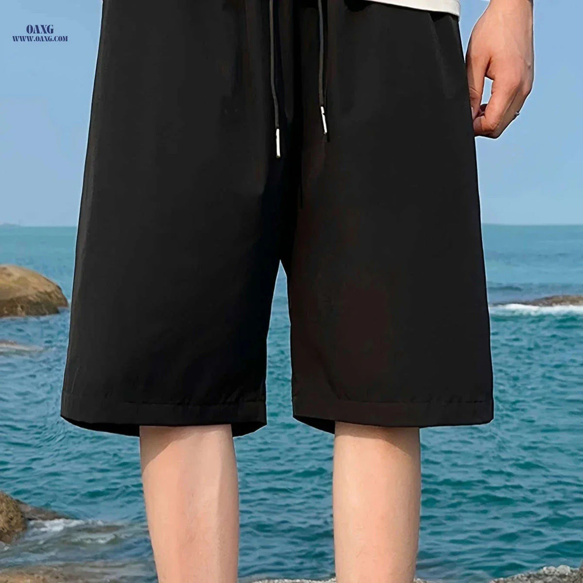 Men's Casual Elastic Waist Shorts with Pockets - Solid Color