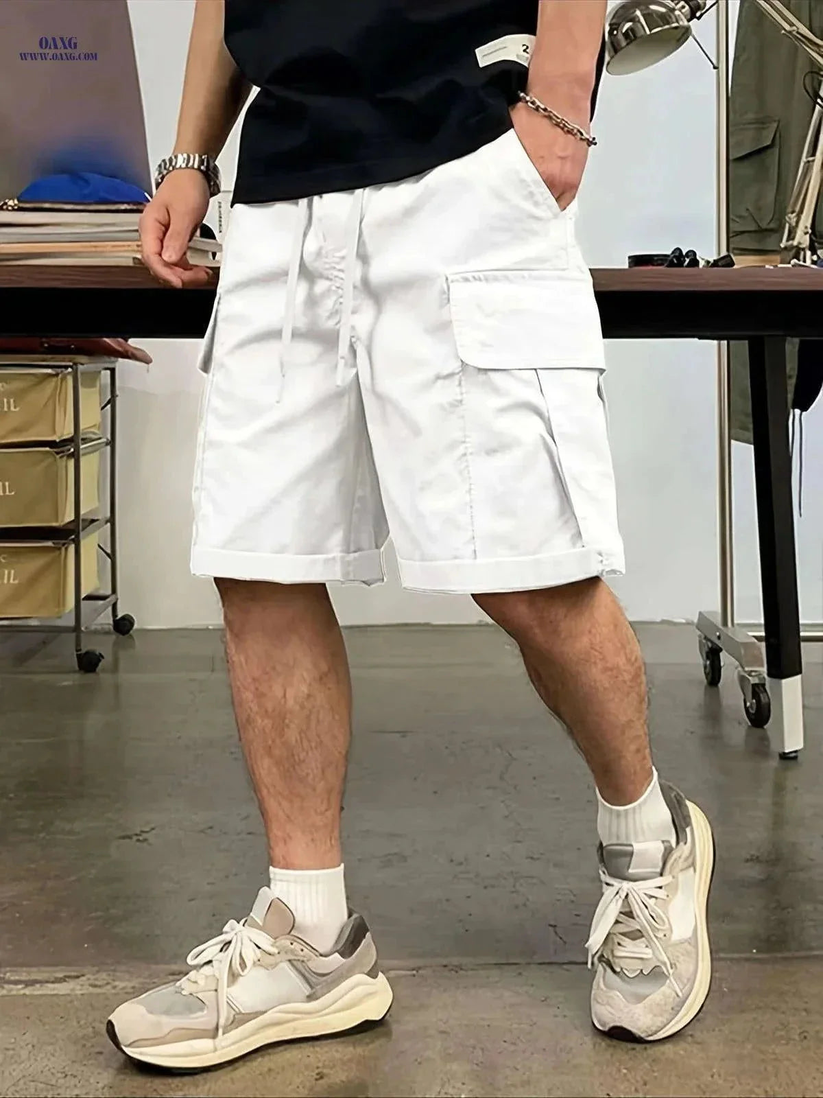 Men's Fashionable Workwear Shorts - Comfortable Loose Fit & Durable Design