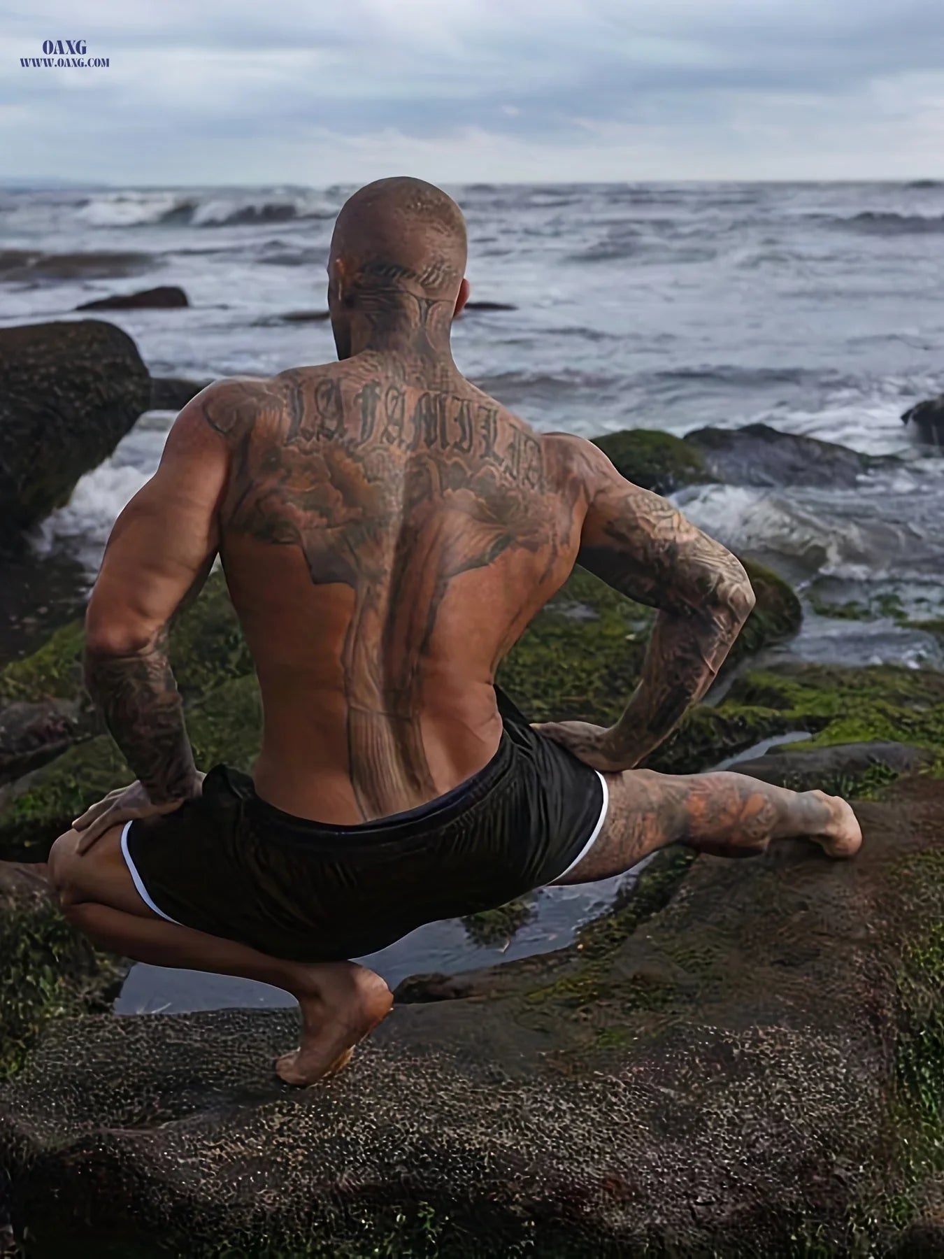 Men's Breathable Mesh Running Pants - Quick Drying Sports Shorts