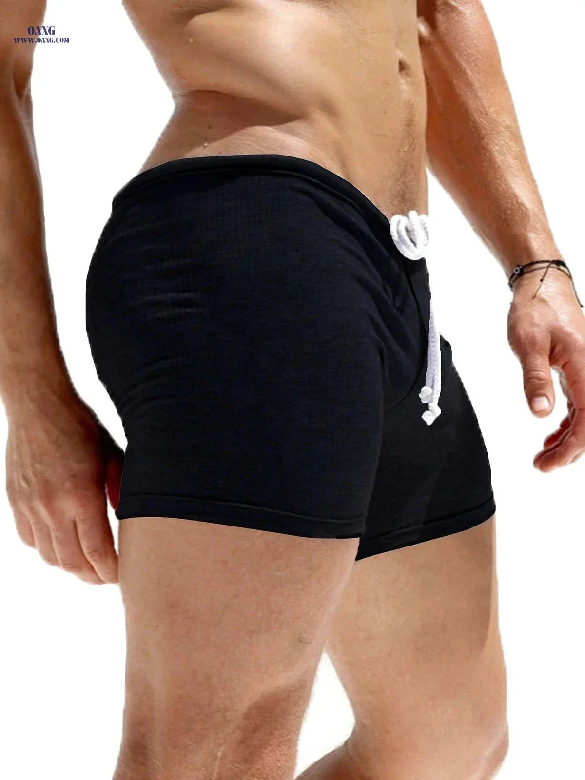Sleek Men's High-Elasticity Gym Shorts - Solid Black Training Gear